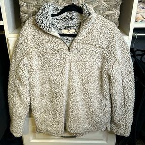 Women’s Sherpa warm and fluffy jacket size medium